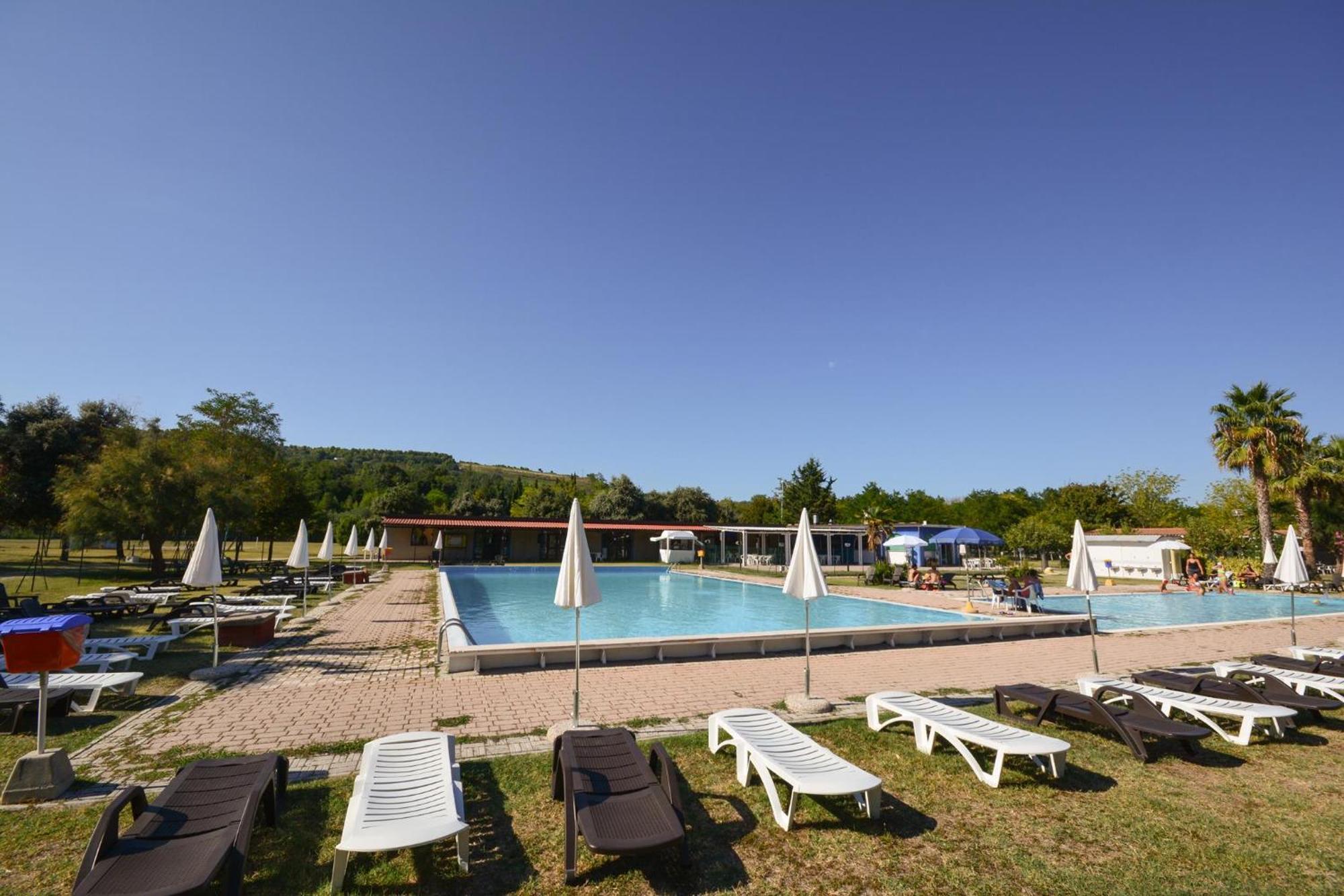 Centro Vacanze - Garden River Altidona Extérieur photo