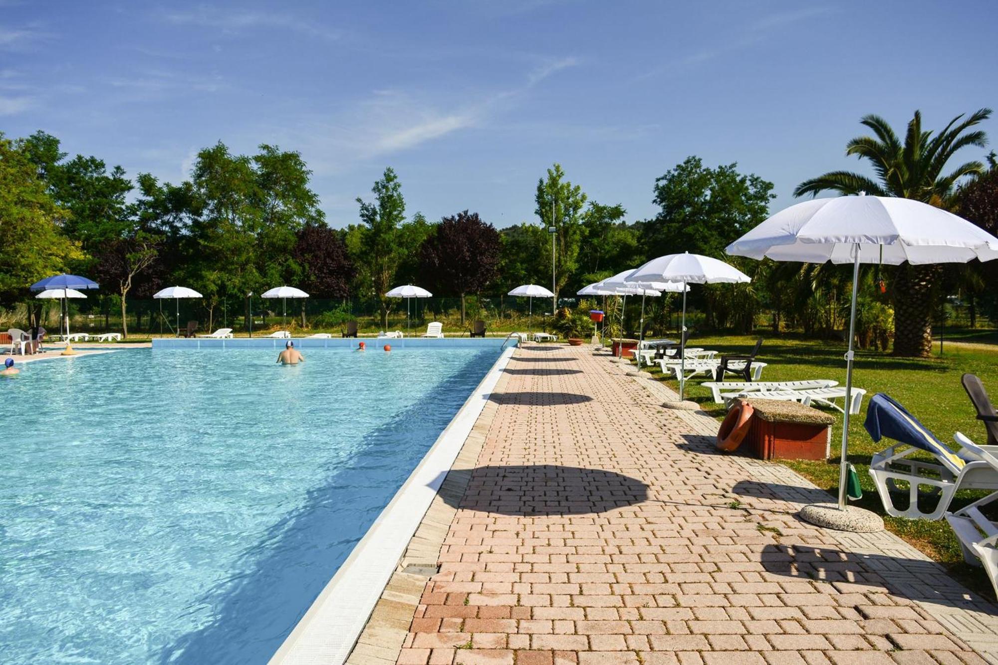 Centro Vacanze - Garden River Altidona Extérieur photo